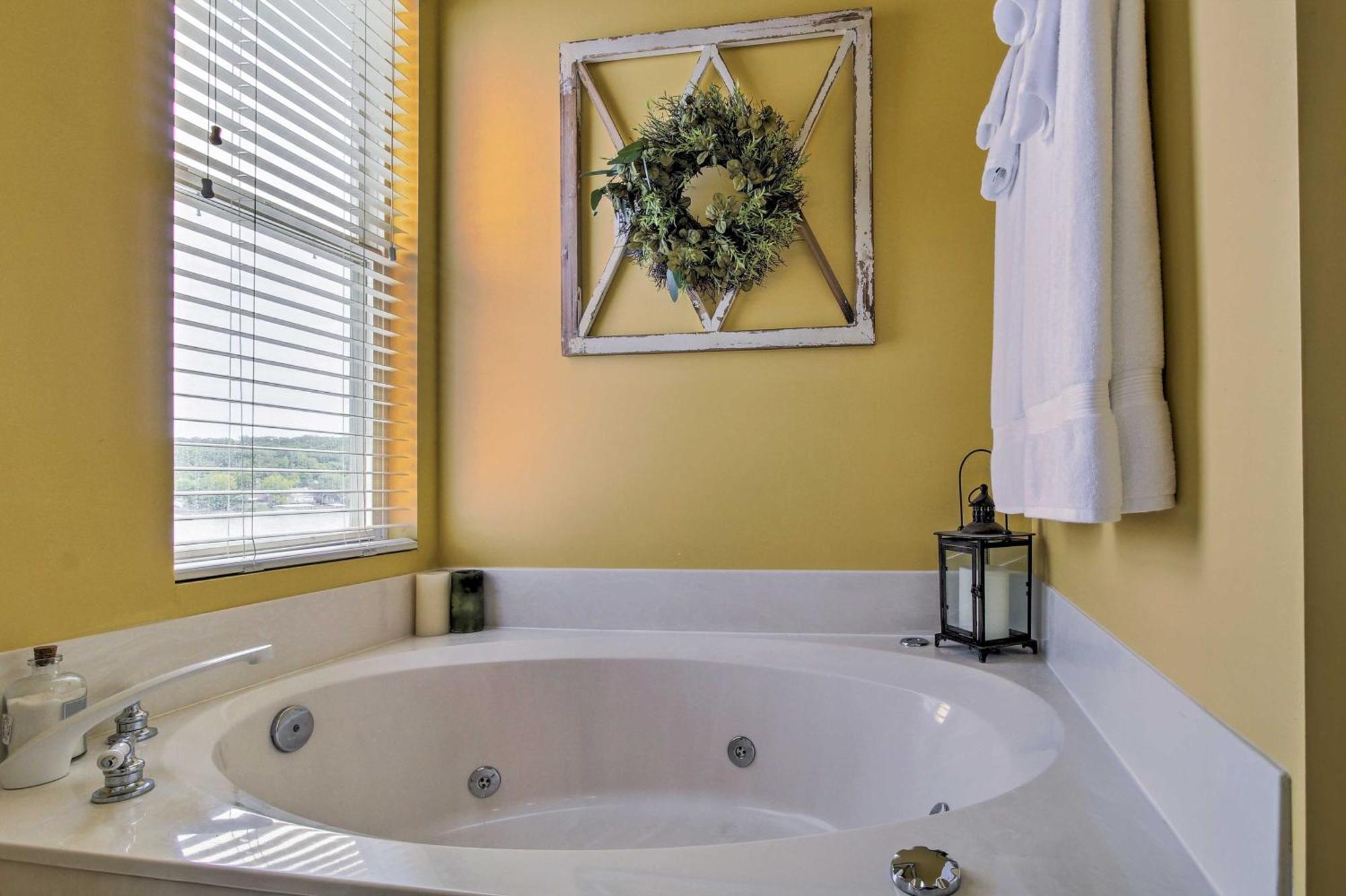 Townhouse With Shared Dock On Lake Of The Ozarks! Εξωτερικό φωτογραφία